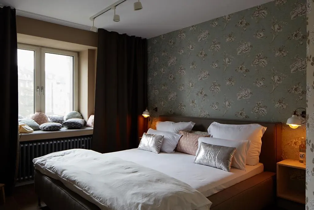 Hotel Friends Duesseldorf Downtown  Düsseldorf